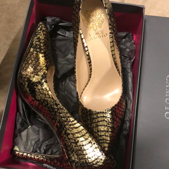 Vince Camito pump - Picture 2 of 4